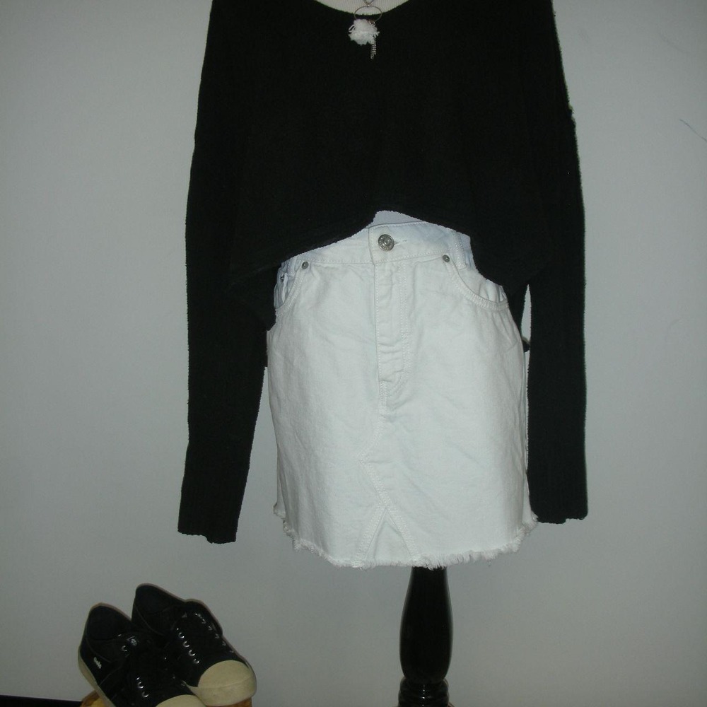 BDG Urban Outfitters Black Cropped Sweater Med V-Neck Oversized Grunge Coquette